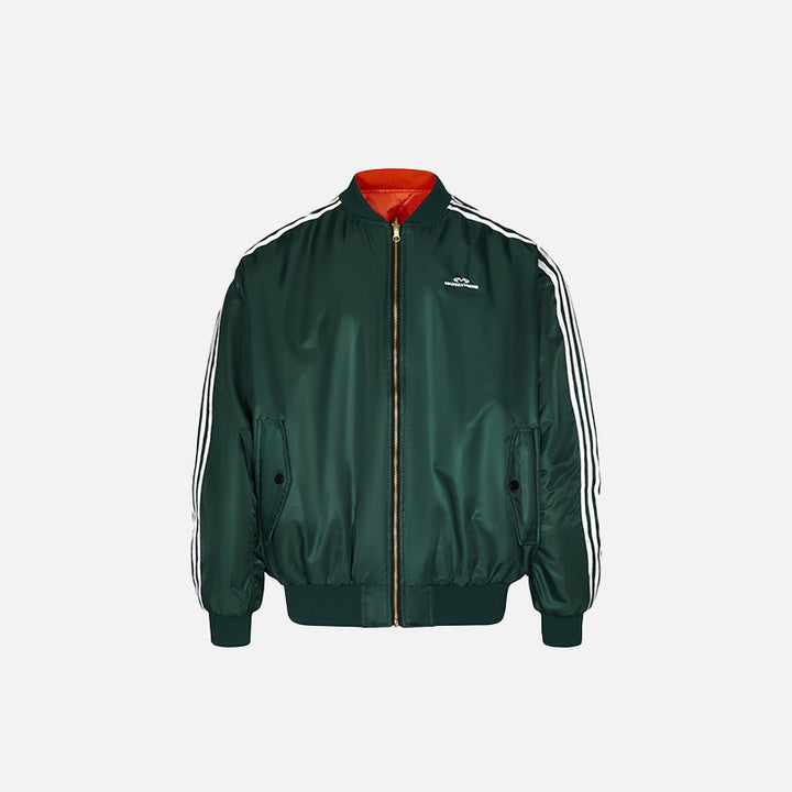 Front view of the green Double-sided Loose Classic Jacket in a gray background 