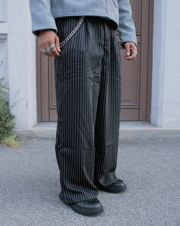 Baggy-Hose mit Nadelstreifen