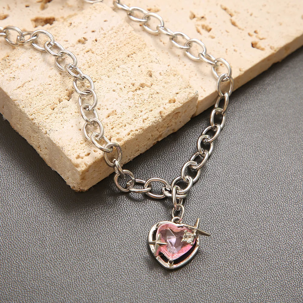 Heart-Shaped Pendant Necklace 