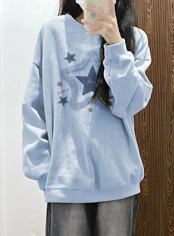 Müheloses, elegantes Sweatshirt im Preppy-Stil mit blauem Sternendruck