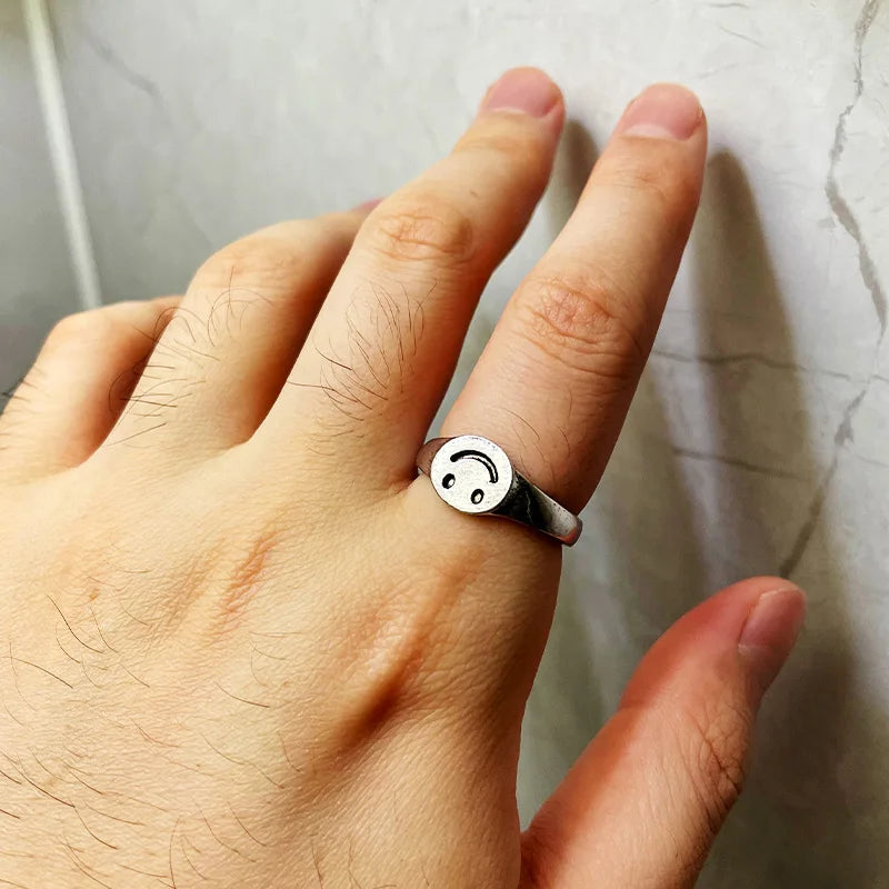 Retro Smile Face Silver Color Ring – DAXUEN