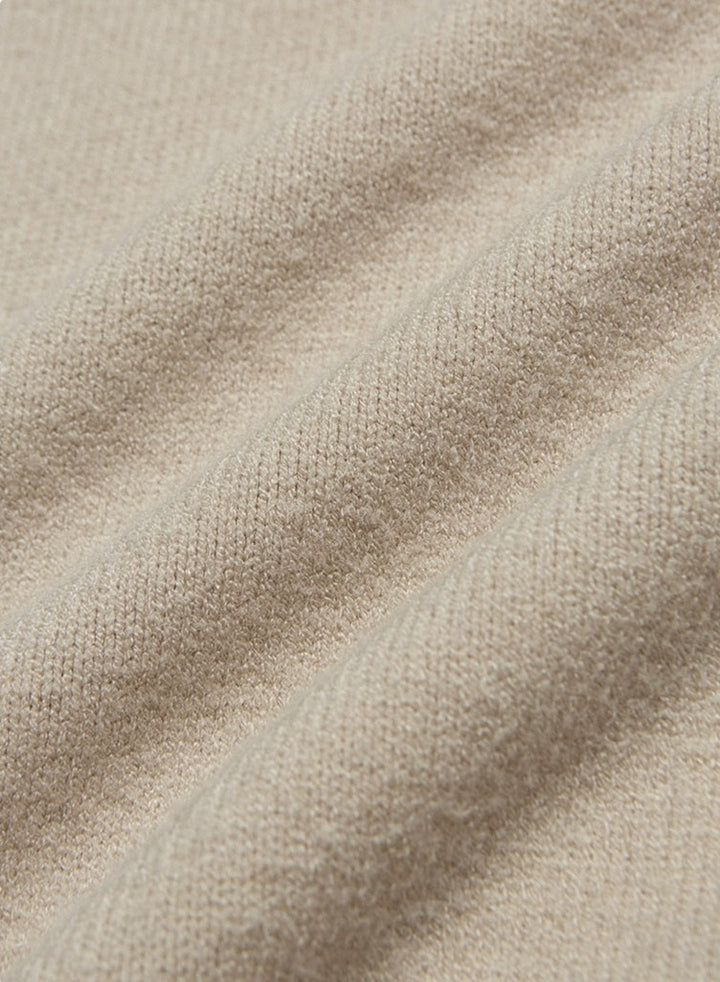 details of DAXUEN Oversized V-neck Sweater Vest